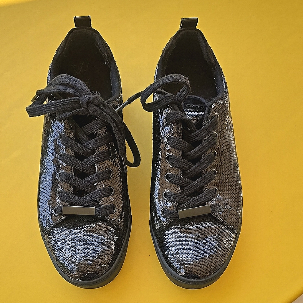 ALDO Black sequined Oxfords Size 7